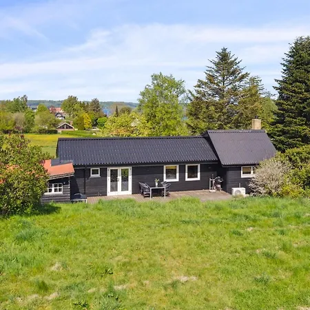Soelvy - 300m From The Sea By Interhome *